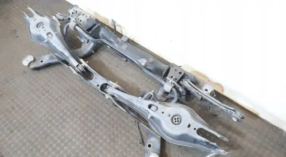 Skoda Superb B8 (3V) Rear beam 