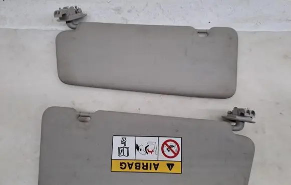 Renault Captur Sun visor 964004456R