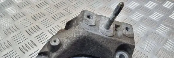 Seat Alhambra (Mk1) Gearbox mounting bracket 7M3399135A