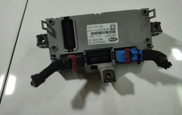 Iveco Daily 30.8 - 9 Fuse box set 30093