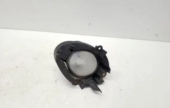 Toyota Avensis T270 Front fog light 8120100D042 89210656