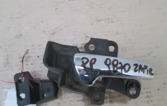 Opel Zafira A Front door interior handle