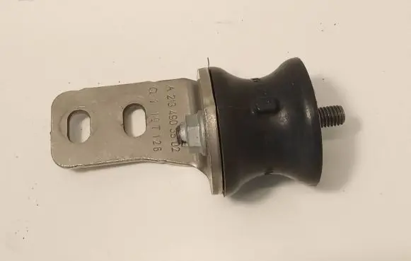 Mercedes-Benz GLC AMG Muffler mount bracket/holder A2134903502 Q119T126