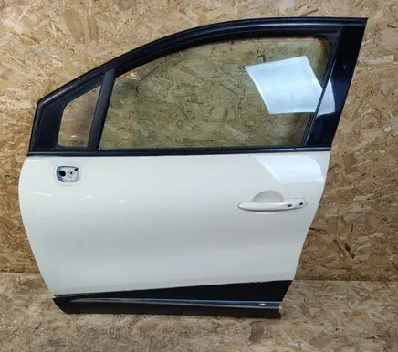 Renault Captur Front door 