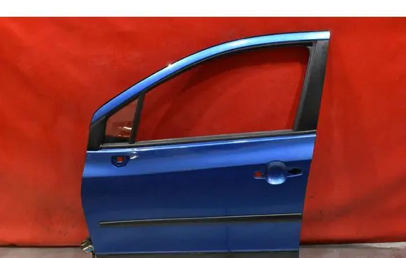 Suzuki SX4 Front door 
