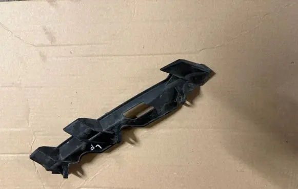 Volkswagen Touran II Headlight/headlamp mounting bracket 1T0941231A