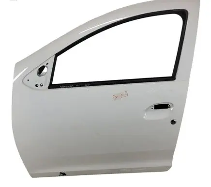 Dacia Sandero Front door