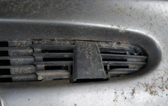 Mercedes-Benz A W168 Front tow hook cap/cover