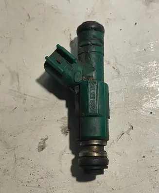 Chrysler Voyager Fuel injector 0280155789