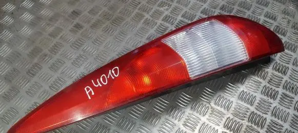 Ford Mondeo Mk III Rear/tail lights 1S7113404C 1S71-13404-C