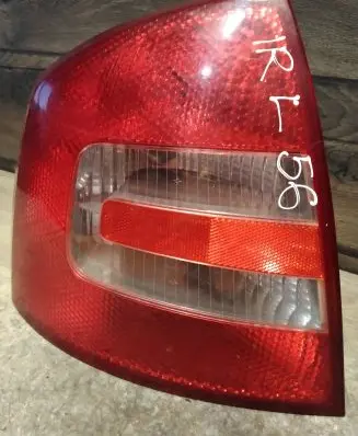 Skoda Octavia Mk2 (1Z) Rear/tail lights 1Z5945095A 1Z5945111A