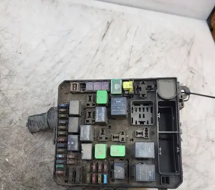 Citroen C-Crosser Relay mounting block