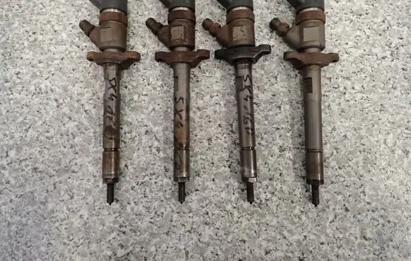 Suzuki SX4 Fuel injector 0445110239