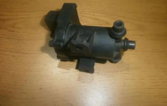 Mercedes-Benz E W210 Turbo solenoid valve a202800017