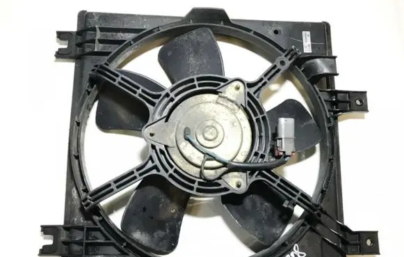 Mazda 626 Radiator cooling fan shroud rf2a