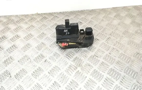 Jeep Grand Cherokee (WJ) Rear door lock