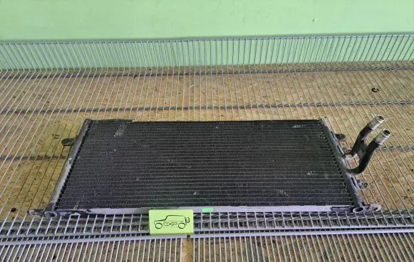 Mercedes-Benz G W461 W463 1st Gen Gearbox / Transmission oil cooler A4635001700 4635001700