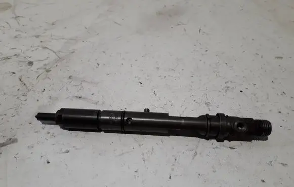 Audi A6 S6 C5 4B Fuel injector 059130201D