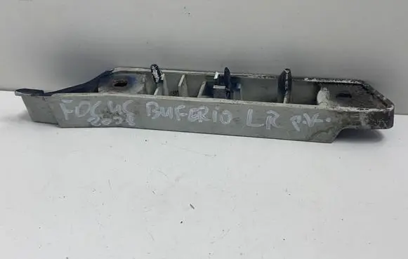 Ford Focus Front bumper mounting bracket 8M5117D959AD