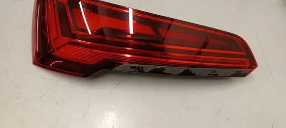 Audi Q5 SQ5 Tailgate rear/tail lights 80a945075b 80a945429d