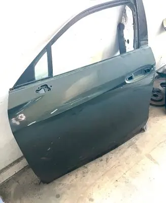 Lexus UX Front door 