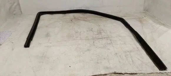 Volkswagen Transporter - Caravelle T5 Rubber seal front coupe door window 