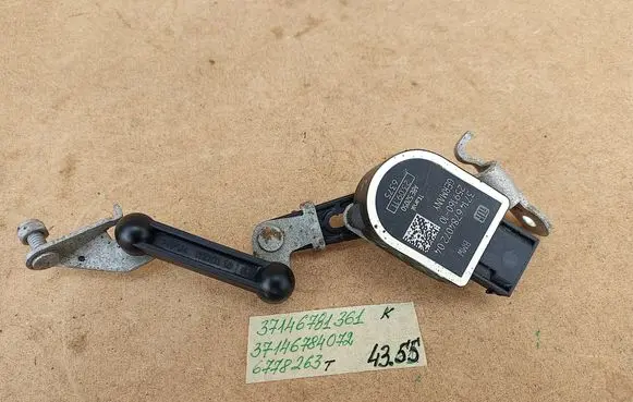 BMW 5 F10 F11 Headlight/headlamp level sensor 6784072 37146784072 37146781361