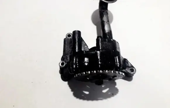 Volkswagen Golf IV Oil pump 06a115105b