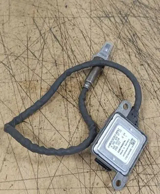 Mercedes-Benz C W205 Lambda probe sensor A0009059703