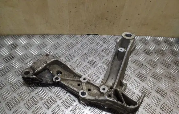 Skoda Octavia Mk2 (1Z) Other front suspension part 1K0199295F