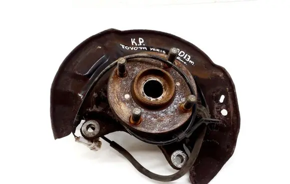 Toyota Yaris Front wheel hub