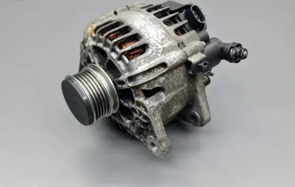 KIA Venga Generator/alternator TG12C090 373002A600 2607316D