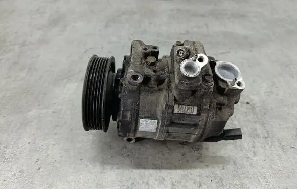 Volkswagen PASSAT B6 Air conditioning (A/C) compressor (pump)