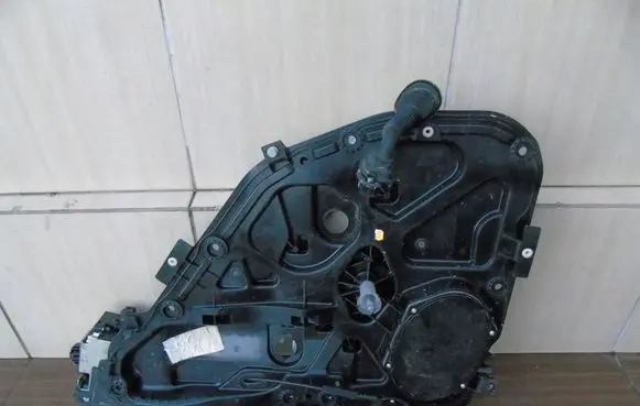 Ford Fiesta Rear door window regulator with motor