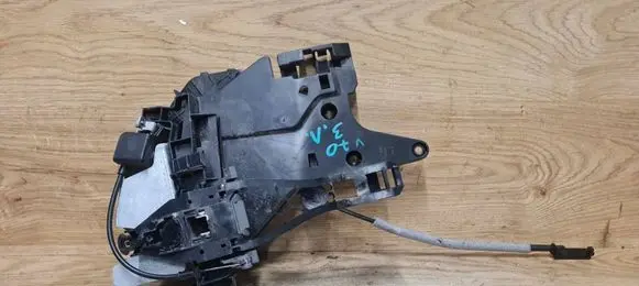 Volvo V70 Rear door lock 31253279