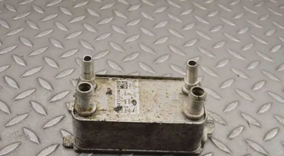 Engine oil radiator