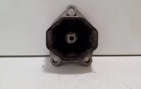 Polestar 2 Engine mount bracket 31686296