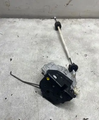 Audi A6 S6 C6 4F Front door lock 4F2837015