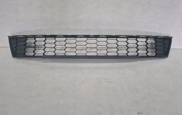 Skoda Octavia Mk3 (5E) Front bumper lower grill 5E0853677E