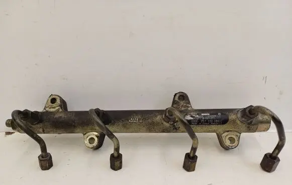 Audi A8 S8 D3 4E Fuel main line pipe 057130089C