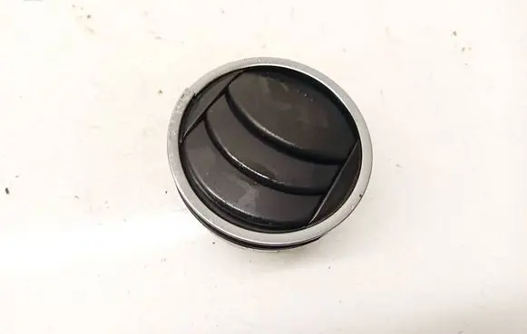 Mazda CX-7 Dash center air vent grill 