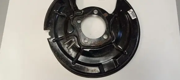 Toyota Sienna XL40 IV Rear brake disc plate dust cover 871655
