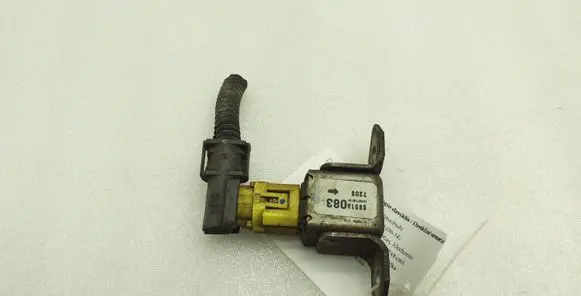 Mitsubishi L200 Airbag deployment crash/impact sensor 8651A083
