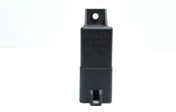 Volvo V70 Glow plug pre-heat relay 31342686 0281003047