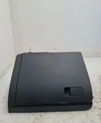 Volkswagen Jetta VI Glove box 5C7857097
