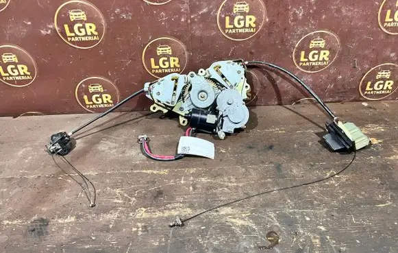 Nissan Quest Sliding door motor 9793015Z101