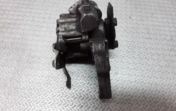 BMW 5 E39 Power steering pump 32412247599