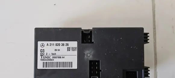 Mercedes-Benz E W211 Seat control module A2118203626 00007896A4 7896A4290924