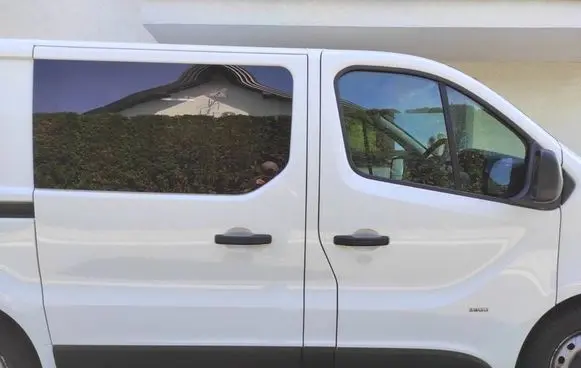 Opel Vivaro Side sliding door OPELVIVAROB TWOJEAUTOWYSZKOW L474