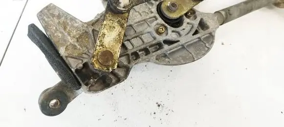Toyota Previa (XR30, XR40) II Front wiper linkage and motor 
